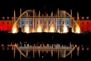 Wassershow “Aquatique” mit einer Licht-Wasser-Inszenierung des Ludwigsburger Schlosses.