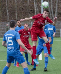 Fußball: FV Löchgau - Germania Bietigheim