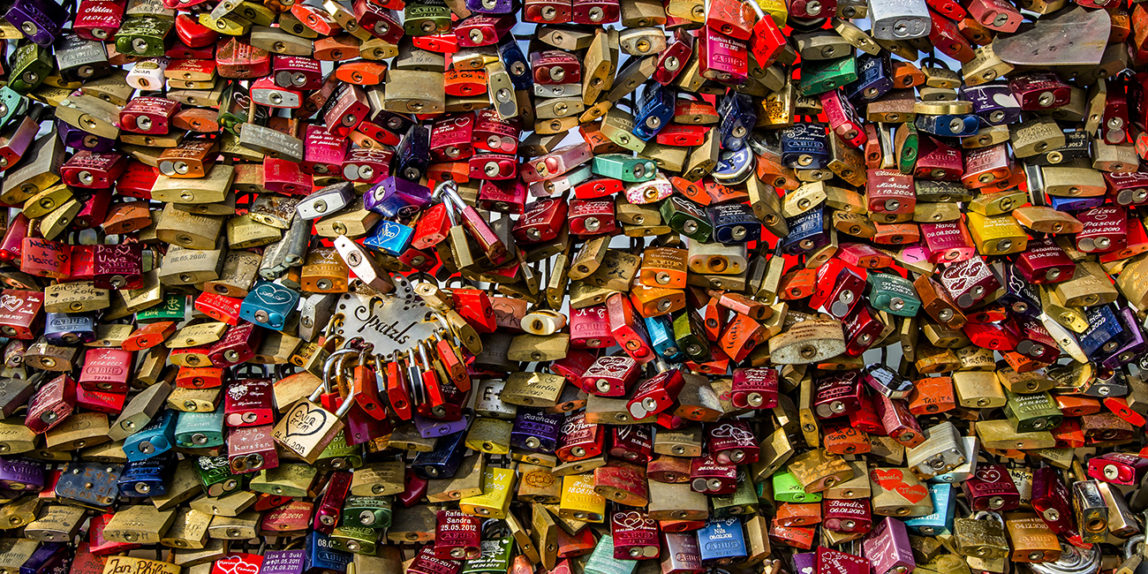 Köln: Liebesschlösser an der Hohenzollernbrücke