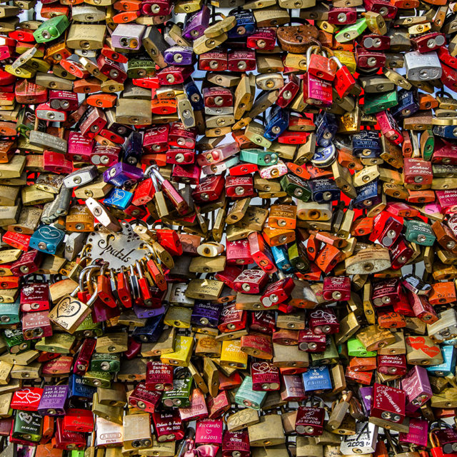 Köln: Liebesschlösser an der Hohenzollernbrücke