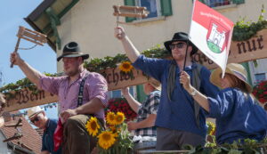 Besigheim: Winzerfest, Festumzug durch die mittelalterliche Stadt