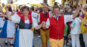 Besigheim: Winzerfest, Festumzug durch die mittelalterliche Stadt