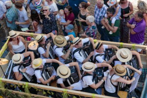 Besigheim: Winzerfest, Festumzug durch die mittelalterliche Stadt